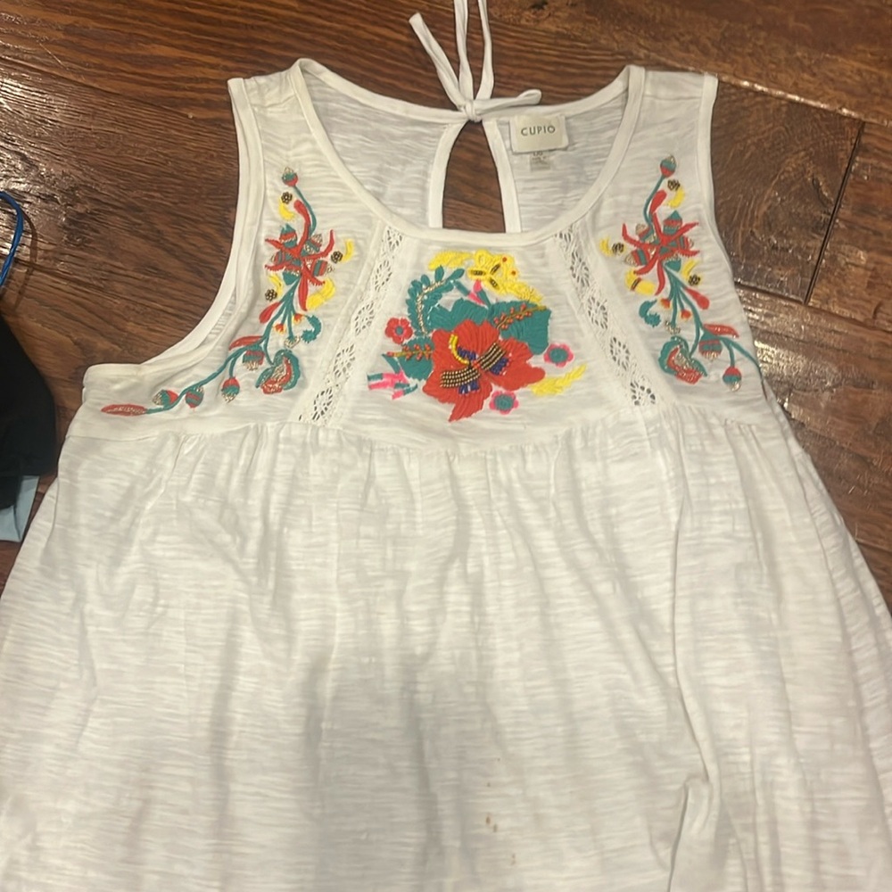 Multicolor white cute top